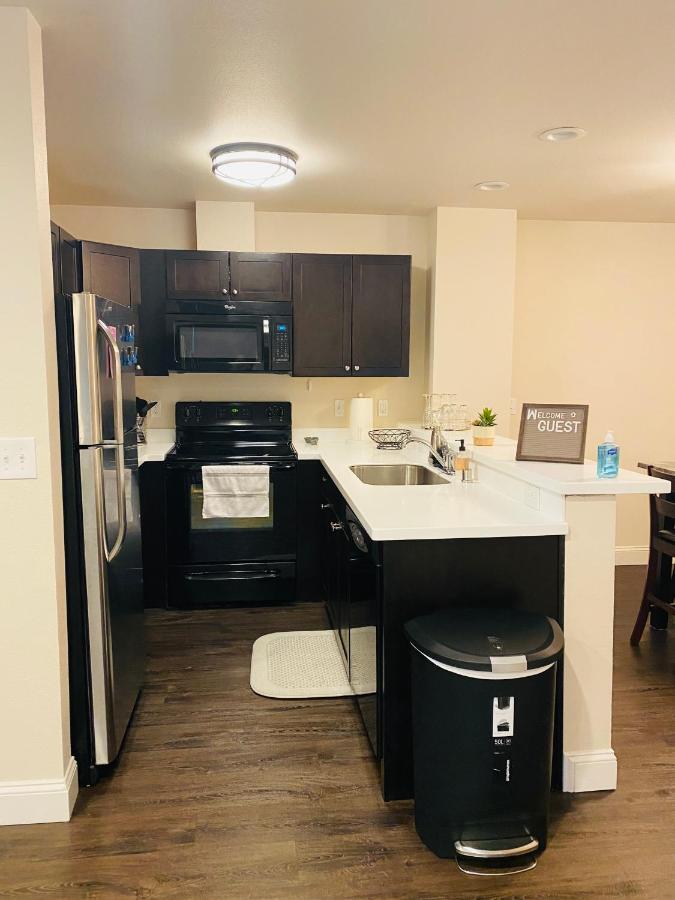 Beautiful 2 Bedroom 1 Bath Apartment With Private Garage Anchorage Extérieur photo